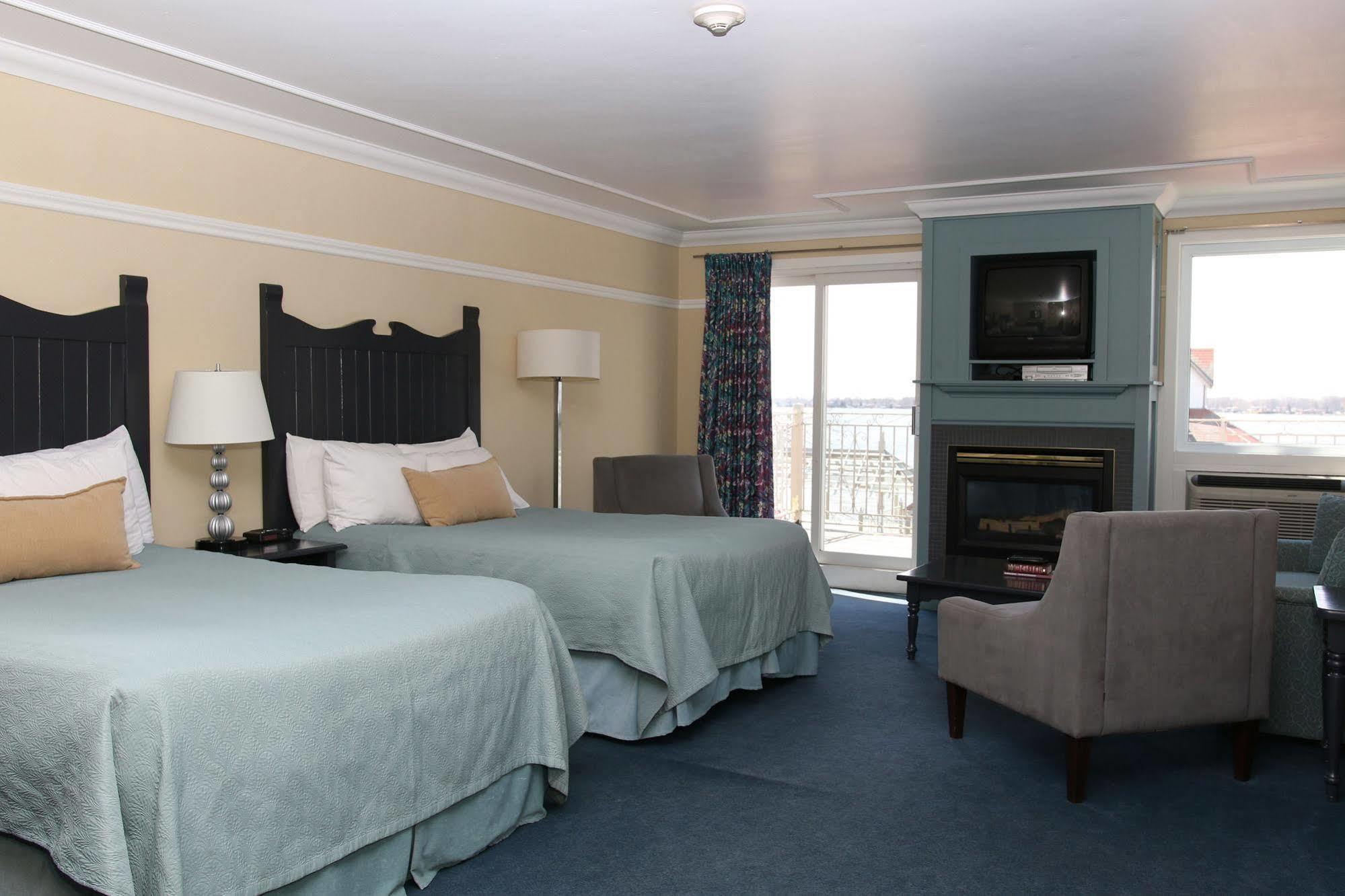Fern Resort Orillia Eksteriør billede